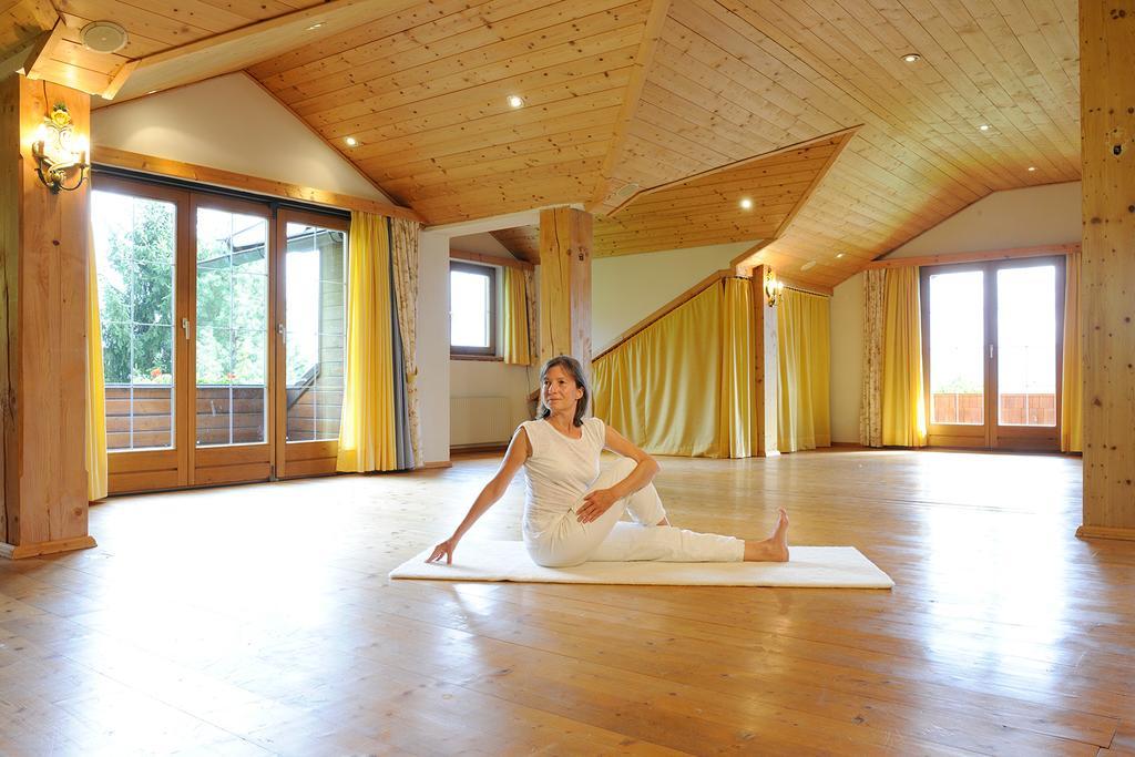 Naturhotel Alpenrose Millstatt Exterior photo